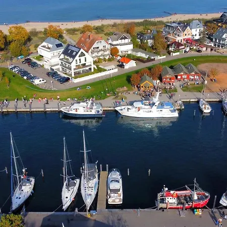 Ostsee Lodges mit Wellnessbereich-2